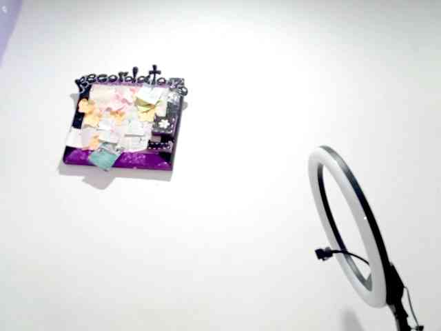 PetiteIvoryqueens webcam