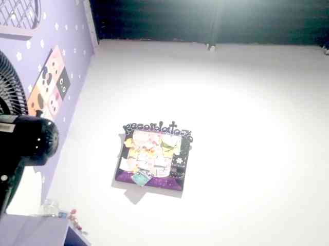 PetiteIvoryqueens