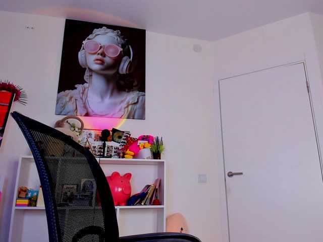 Evalore live cam on BongaCams