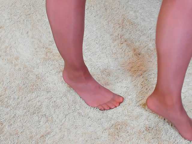 PantyhoseLegs_Ann