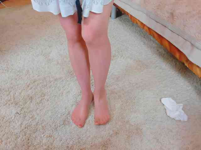 PantyhoseLegs_Ann