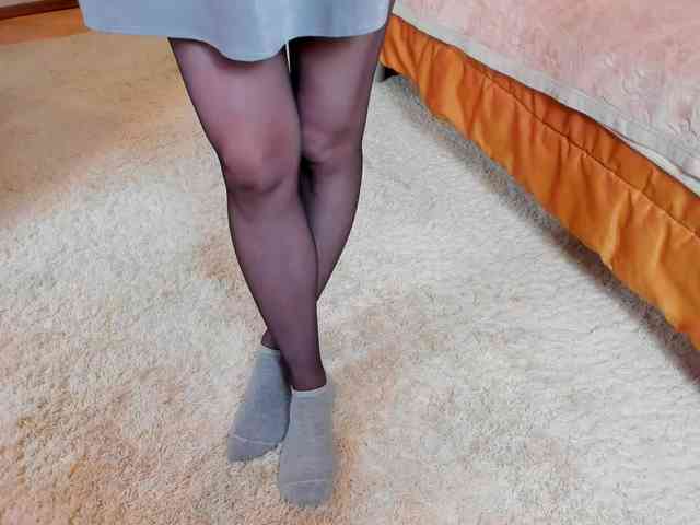 PantyhoseLegs_Ann