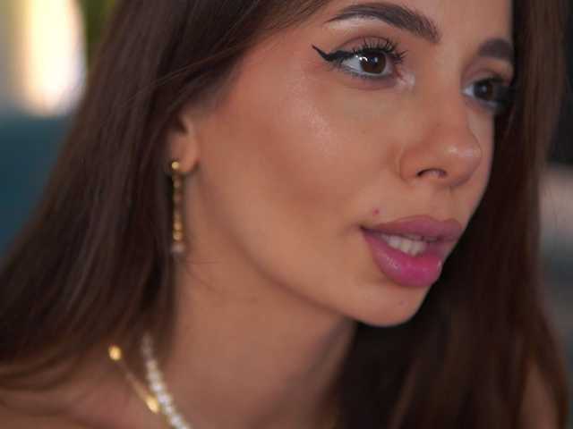 AishaBee live cam on BongaCams