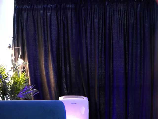 AishaBee live cam on BongaCams