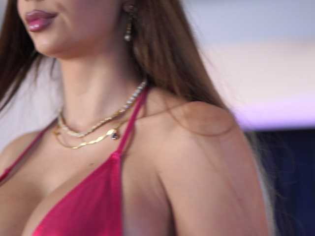 AishaBee live cam on BongaCams