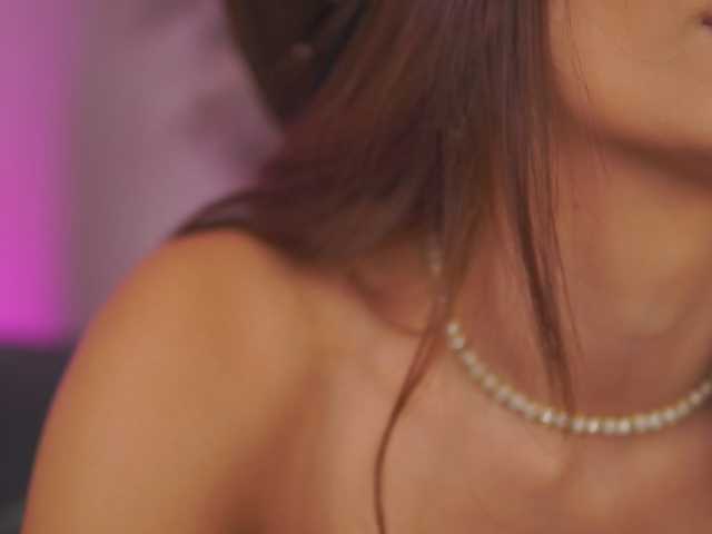 AishaBee live cam on BongaCams