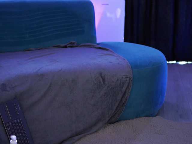 AishaBee live cam on BongaCams