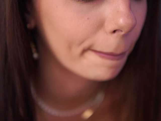 AishaBee live cam on BongaCams