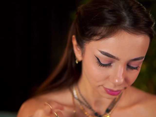 AishaBee