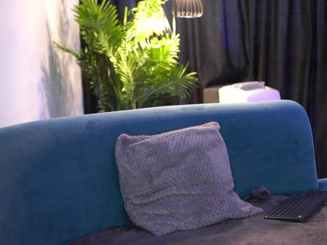 AishaBee live cam on BongaCams