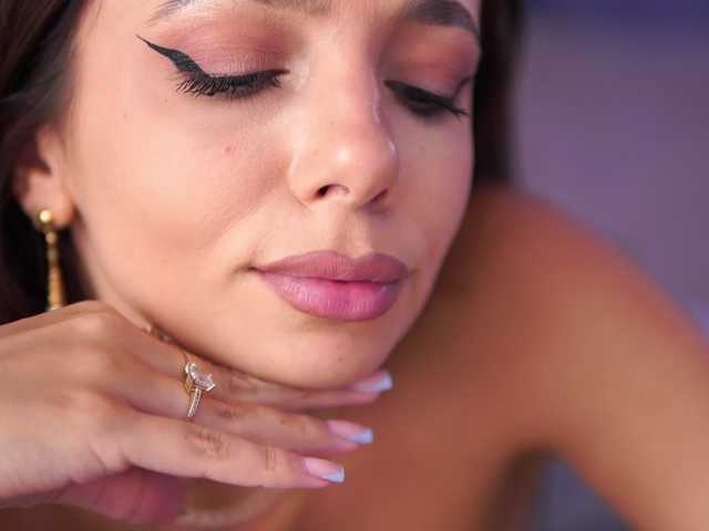 AishaBee live cam on BongaCams
