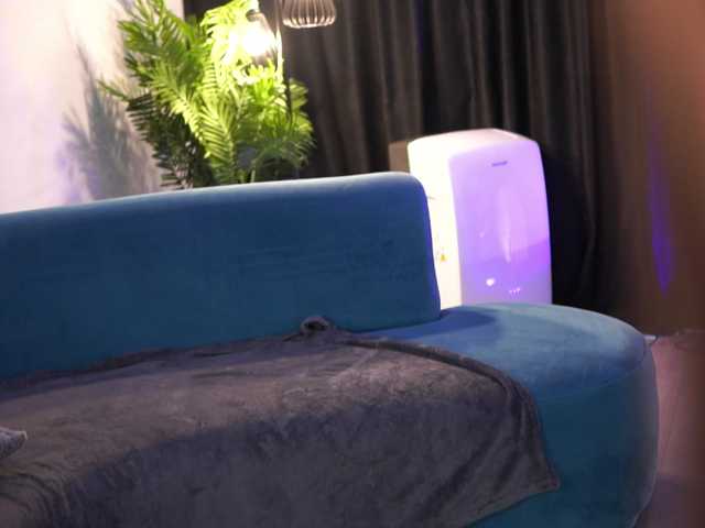 AishaBee live cam on BongaCams