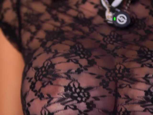 AishaBee live cam on BongaCams