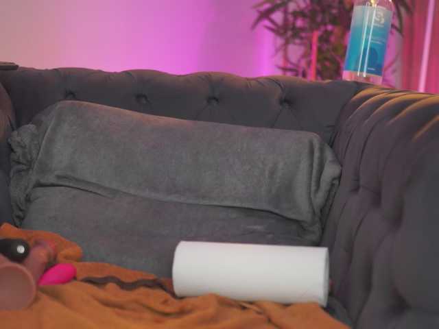 AishaBee live cam on BongaCams