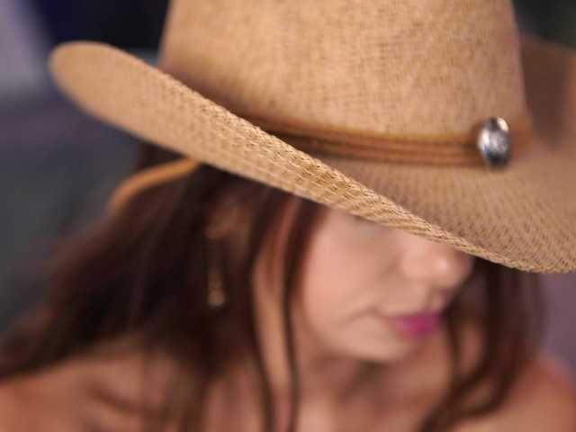 AishaBee