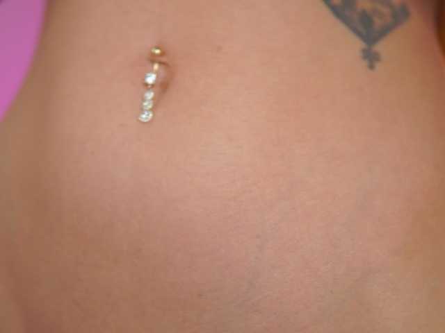 AishaBee live cam on BongaCams