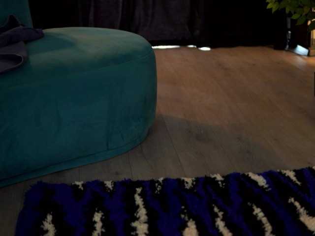 AishaBee live cam