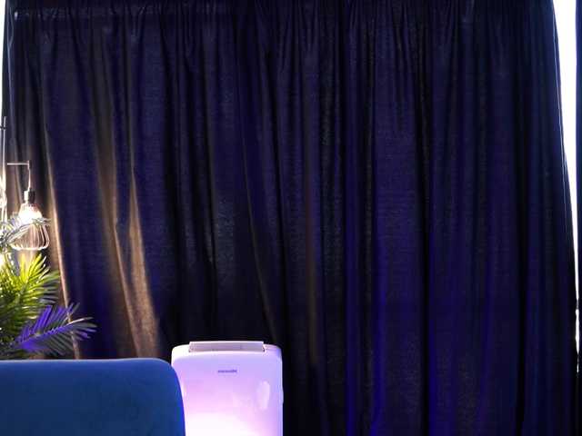 AishaBee live cam on BongaCams