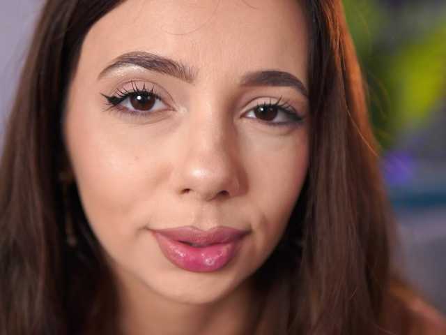 AishaBee live cam on BongaCams