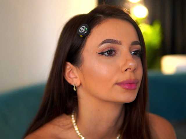 AishaBee live cam on BongaCams