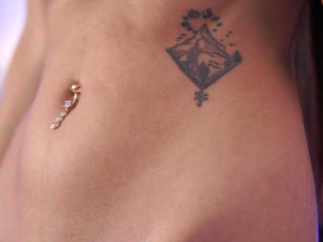 AishaBee live cam on BongaCams