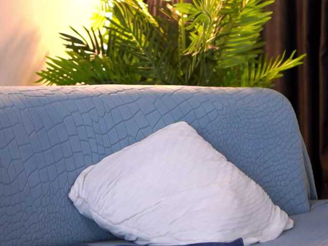 AishaBee live cam on BongaCams
