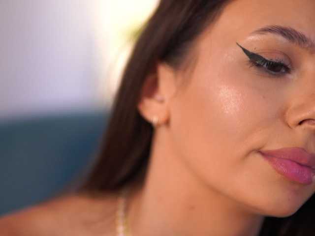 AishaBee live cam on BongaCams