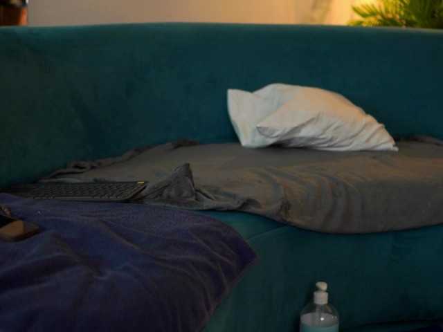 AishaBee live cam on BongaCams