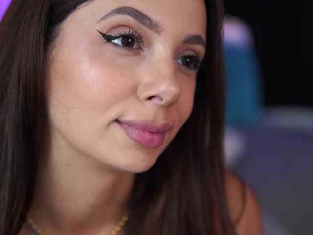 AishaBee