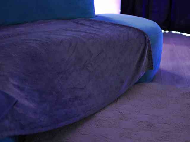 AishaBee webcam