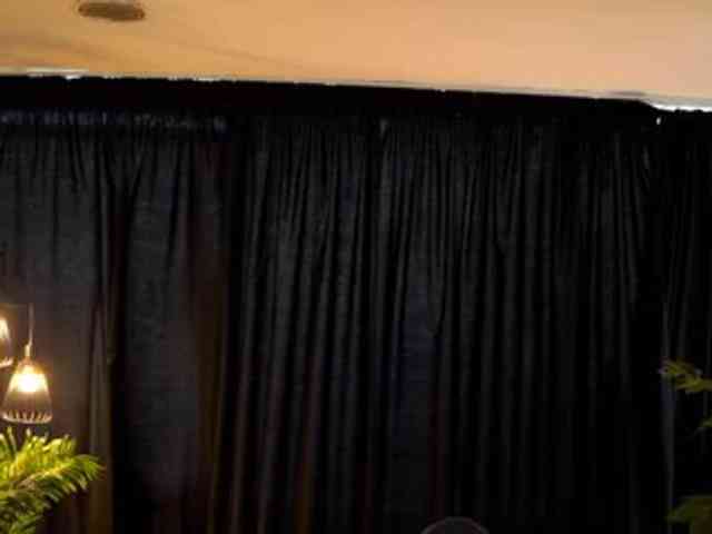 AishaBee webcam