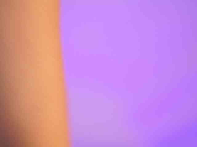 AishaBee webcam