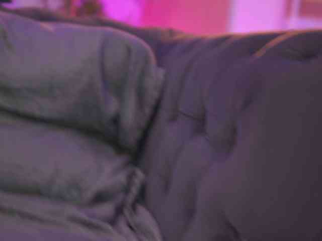 AishaBee webcam
