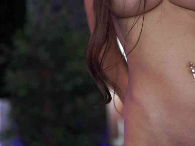 AishaBee Sex Cam Show
