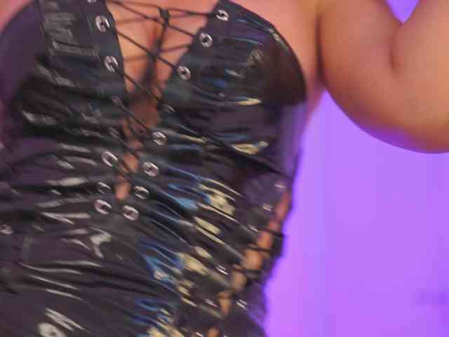 AishaBee