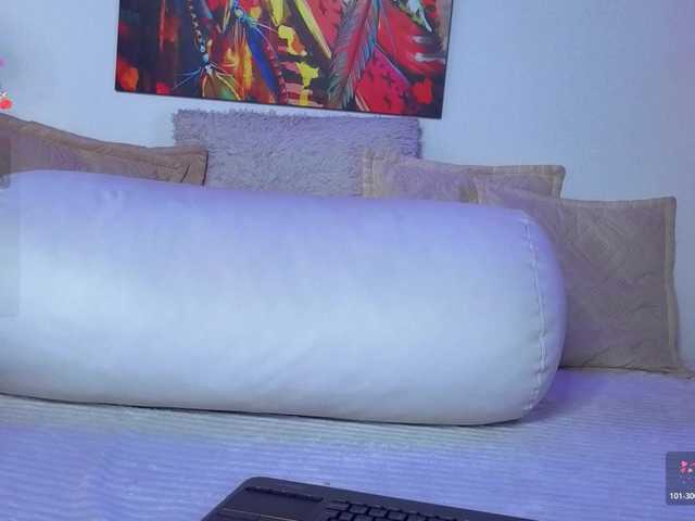 Misskarla live cam on BongaCams