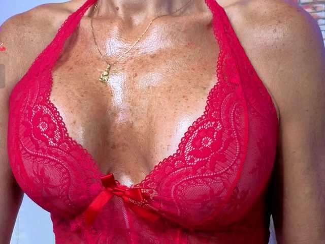 Misskarla live cam on BongaCams