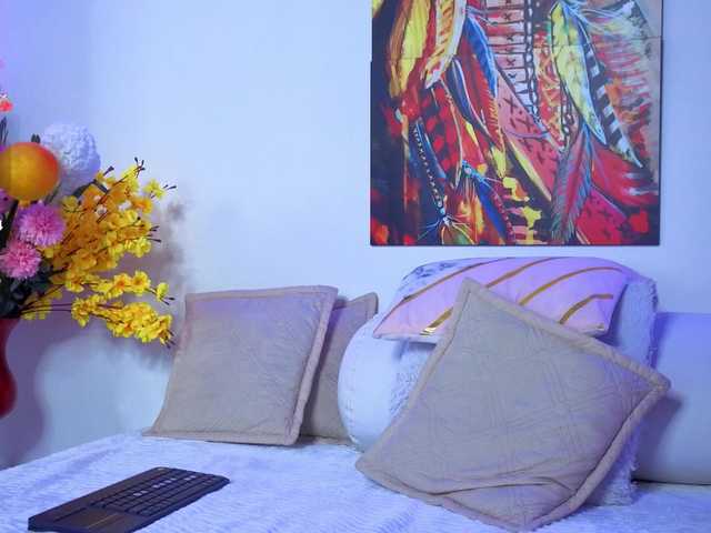 Misskarla live cam preview