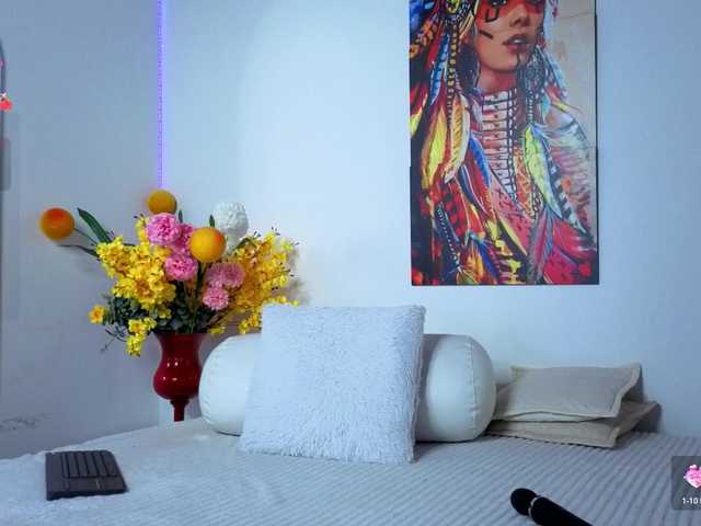 Misskarla live cam on BongaCams