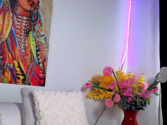 Misskarla live cam on BongaCams