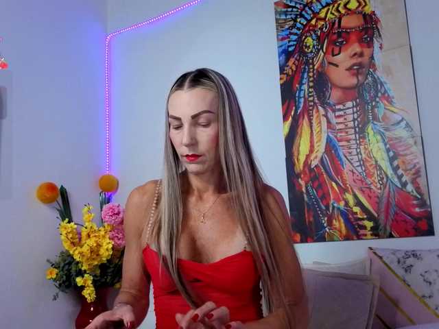 Misskarla live cam on BongaCams