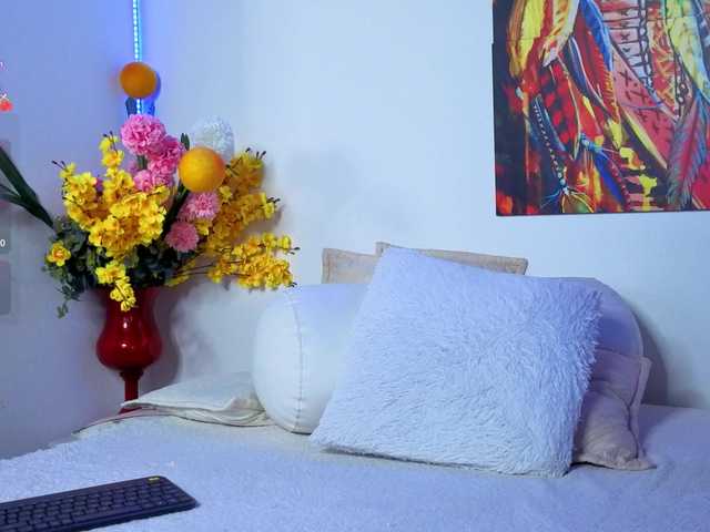 Misskarla live cam on BongaCams