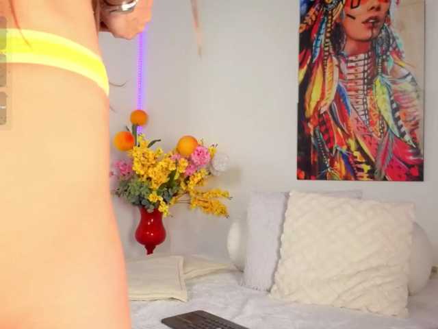 Misskarla live cam on BongaCams