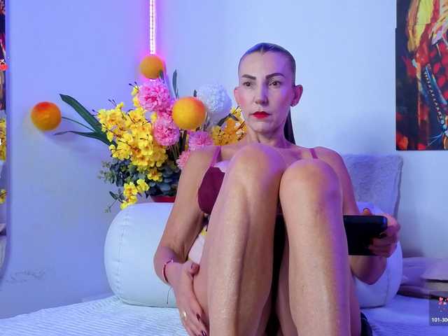 Misskarla live cam preview
