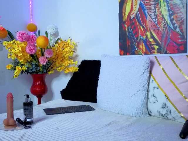 Misskarla live cam on BongaCams