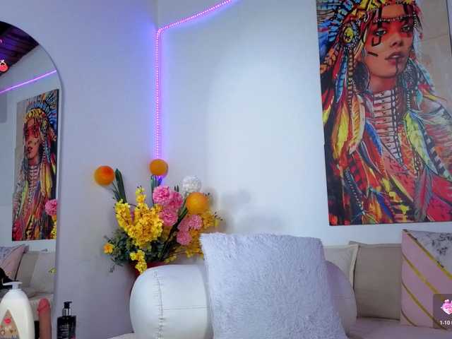 Misskarla live cam on BongaCams