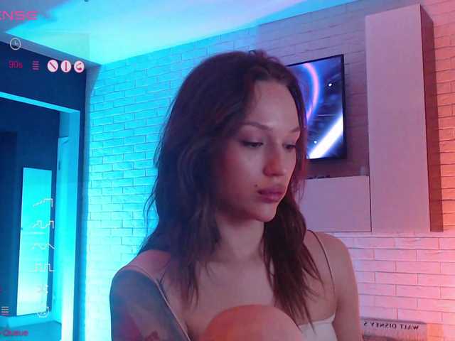 Jade-Lumin's BongaCams show and profile