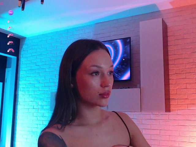 Jade-Lumin live cam on BongaCams