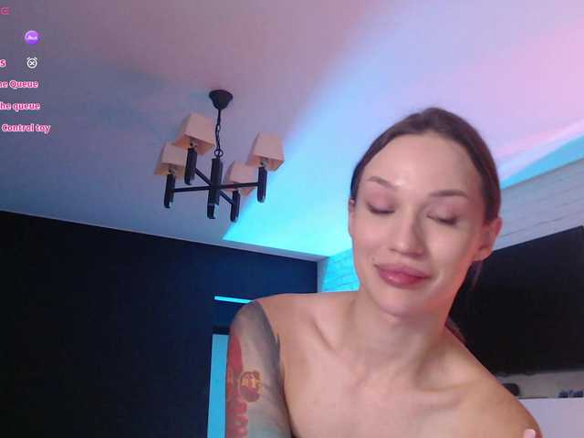 Jade-Lumin live cam on BongaCams