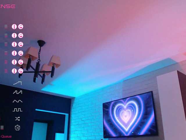 Jade-Lumin's BongaCams show and profile